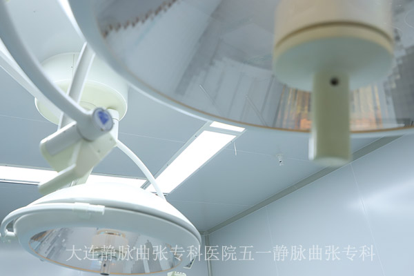 静脉曲张的预防与护理：辽宁静脉曲张医院教您如何通过饮食、运动和生活习惯有效降低发病风险